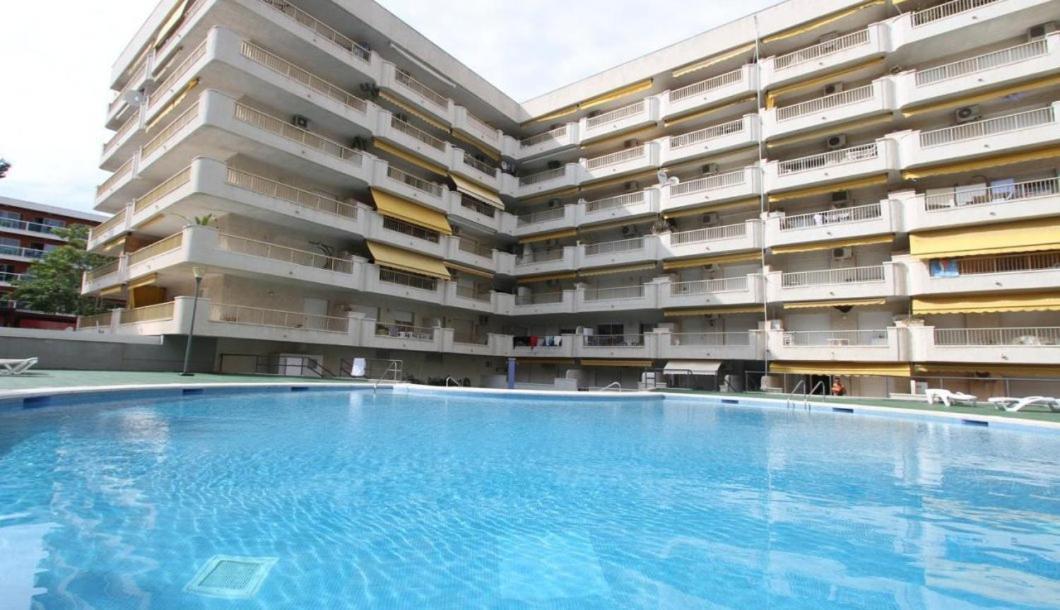 S_Apartamento Салоу Екстер'єр фото