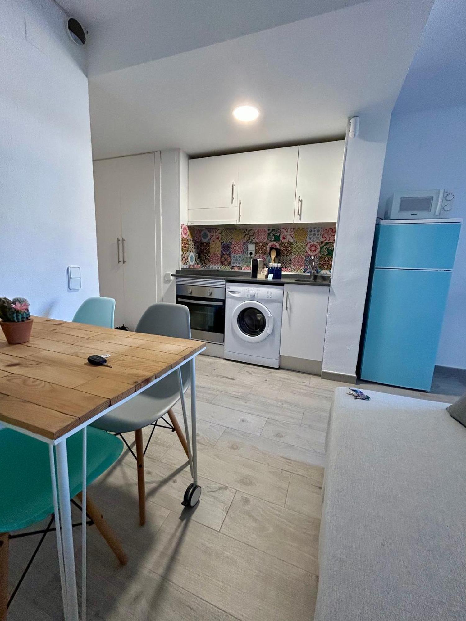S_Apartamento Салоу Екстер'єр фото